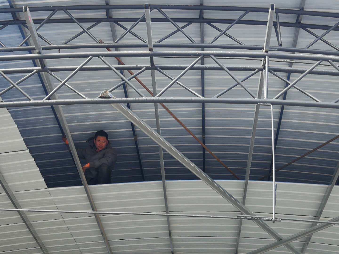 塔牌廣告制作點擊圖片